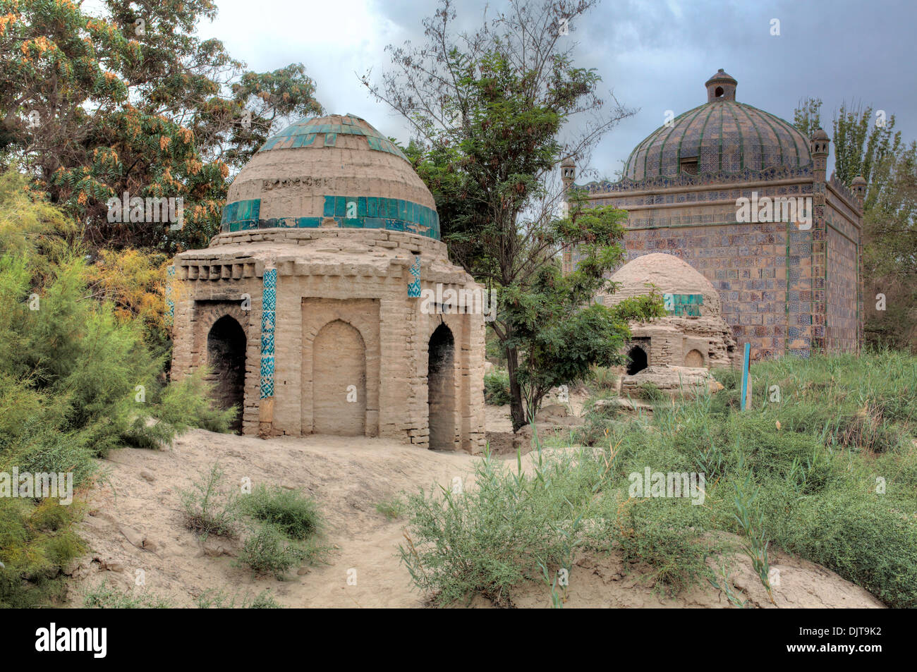 Vecchio Cimitero vicino alla moschea Altyn, Yarkant, Yarkant County, Xinjiang Uyghur Regione autonoma, Cina Foto Stock