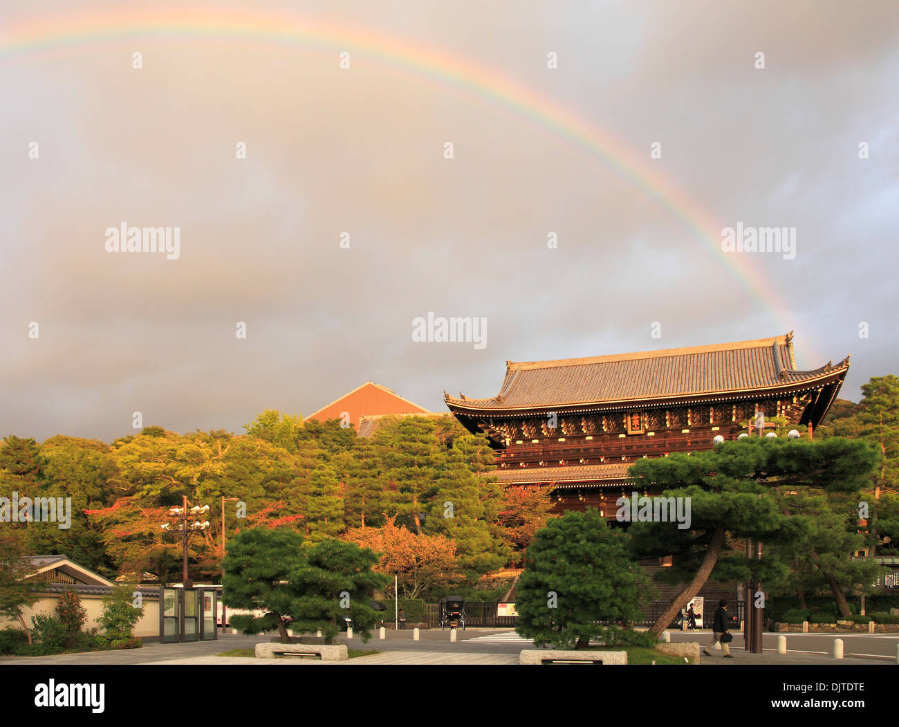 Giappone, Kyoto, A Chion-in tempio, arcobaleno, Foto Stock
