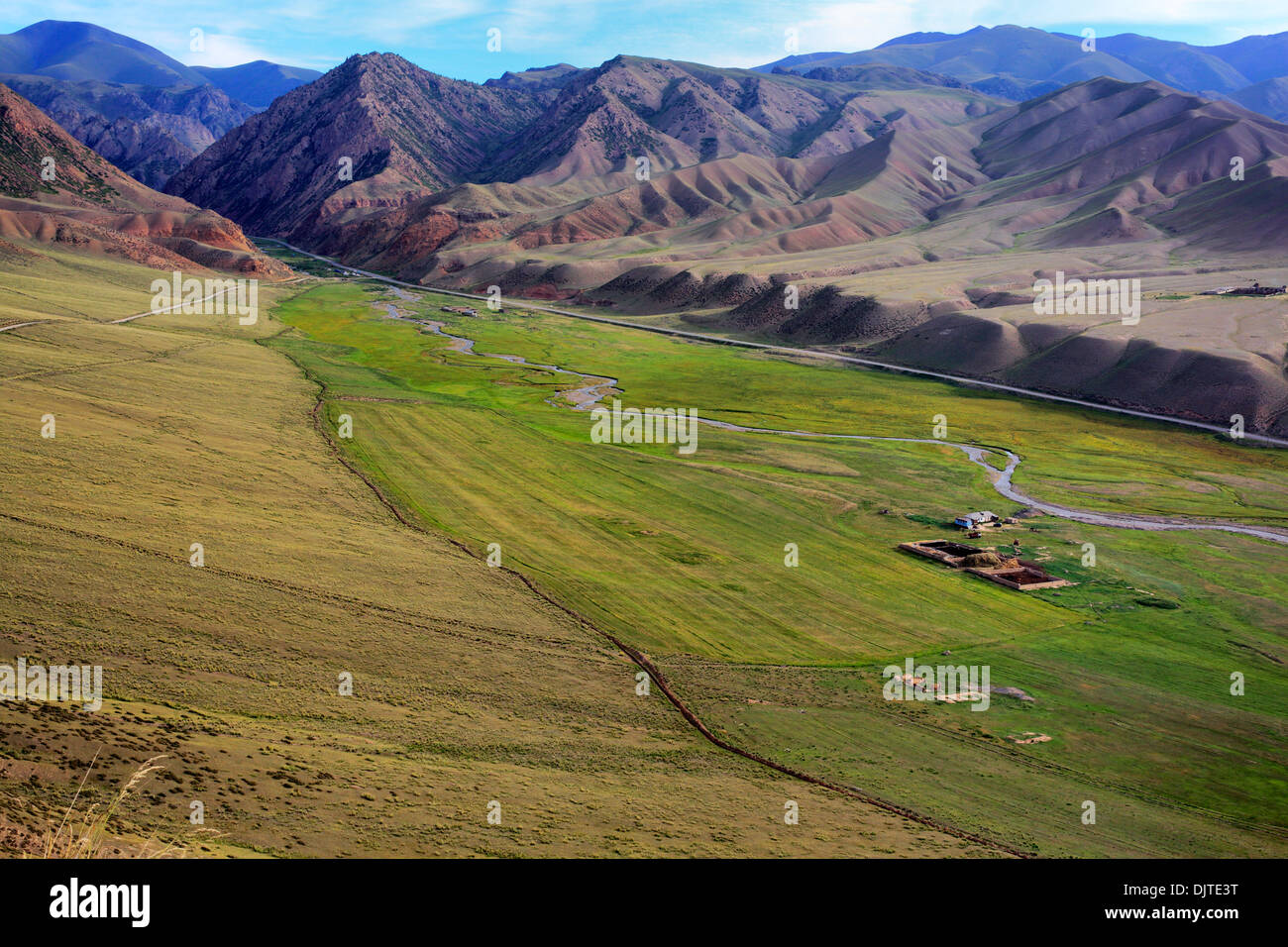 Strada di Song Kol, Naryn Oblast, Kirghizistan Foto Stock