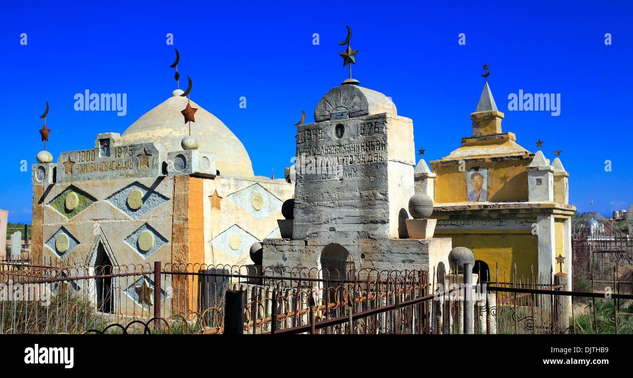 Cimitero musulmano, Issyk Kul oblast, Kirghizistan Foto Stock