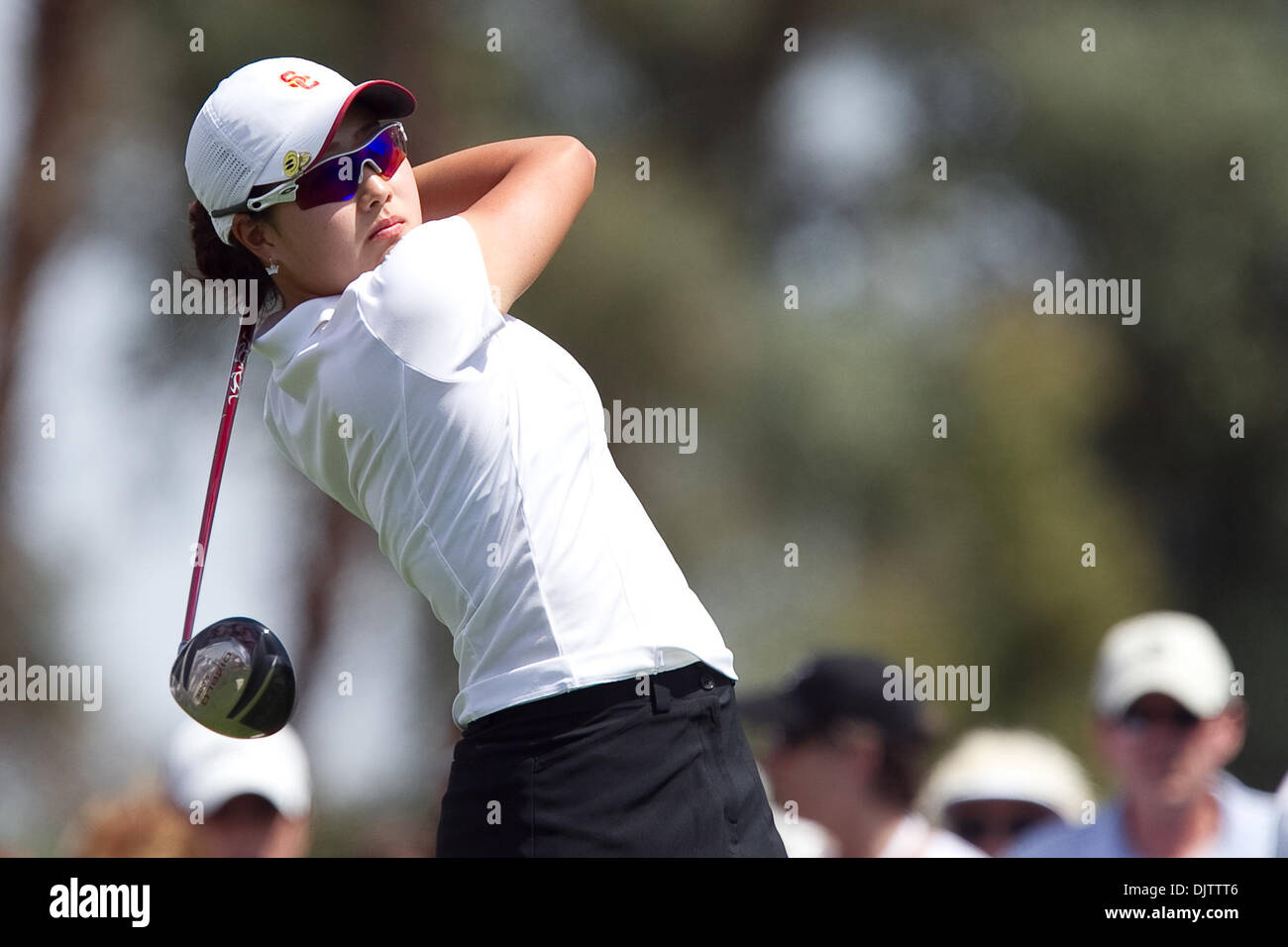 Amateur Jennifer canzone Ann Arbor, Michigan tees off per il terzo foro della 39th Kraft Nabisco Championship tenutosi a Mission Hills Country Club in Rancho Mirage, California. (Credito Immagine: © Gerry Maceda/Southcreek globale/ZUMApress.com) Foto Stock