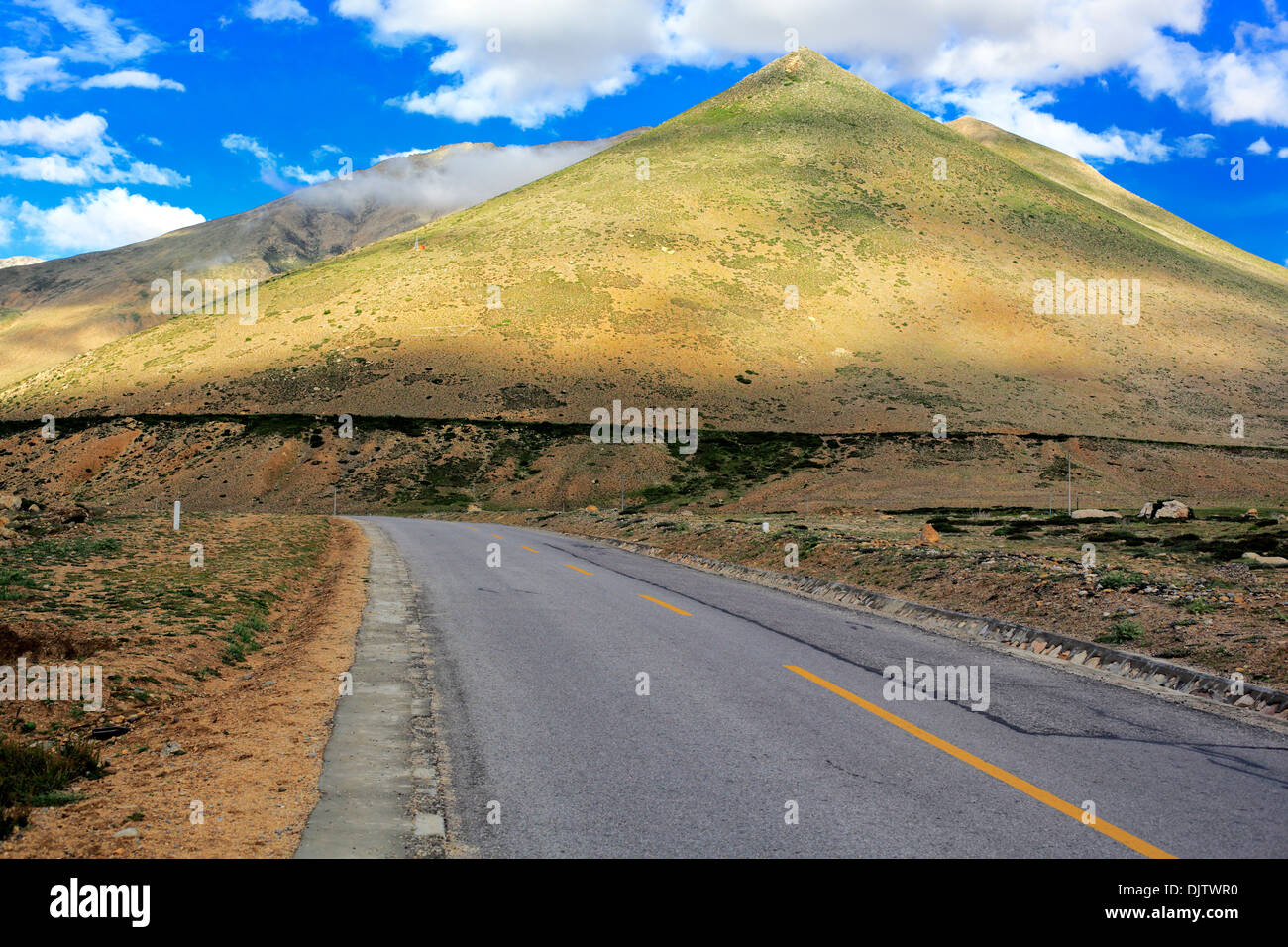 La Friendship Highway, Prefettura di Shigatse, nel Tibet, Cina Foto Stock