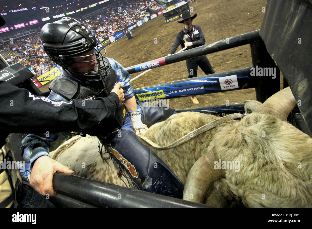 Chris brividi si prepara a prendere su ''Clam Digger'' durante il secondo turno azione del costruito Ford dura Invitational presso il centro di Sprint in Kansas City, MO. (Credito Immagine: © Jacob Paulsen Southcreek/Global/ZUMApress.com) Foto Stock