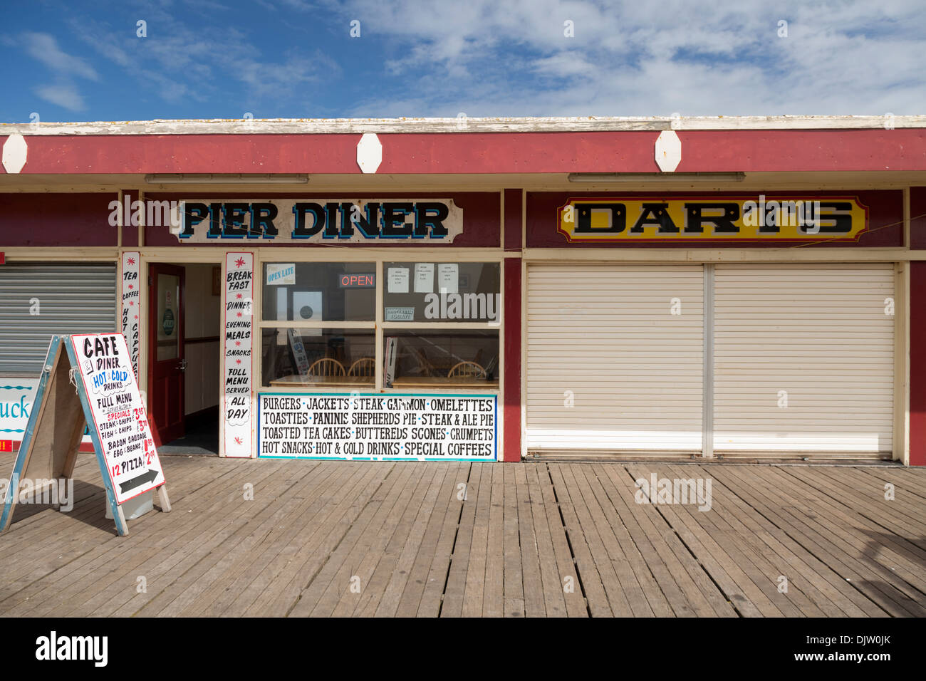 Un cucchiaio di grasso cafe su uno di Blackpool pontili. Foto Stock