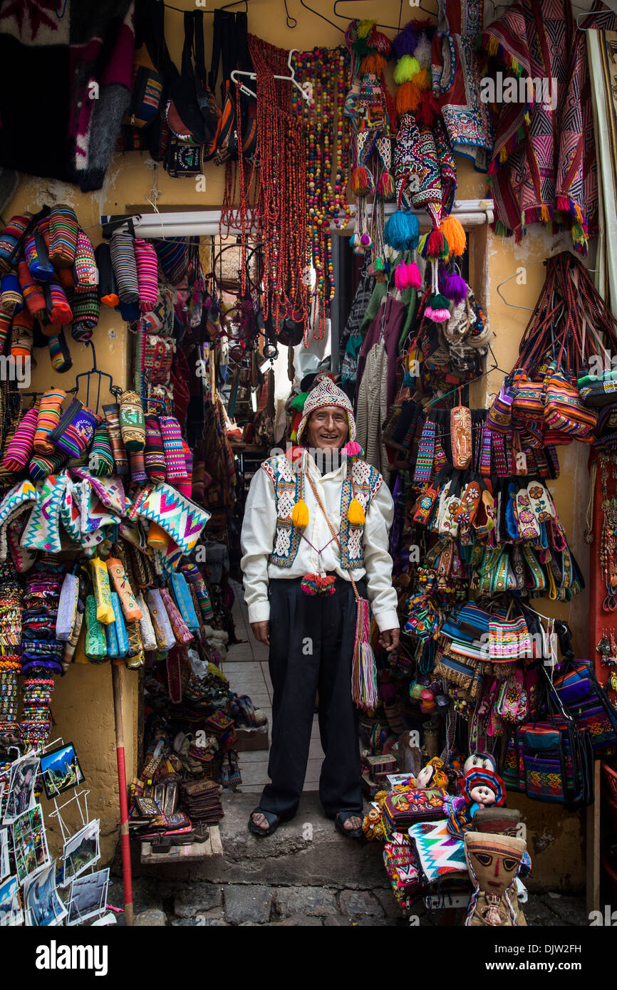 Negozio di artigianato, Cuzco, Perù. Foto Stock
