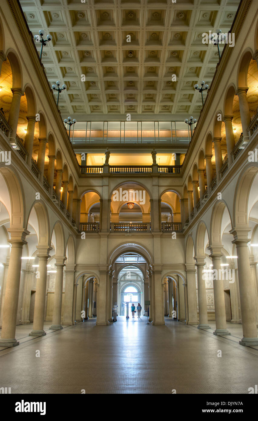 All'interno dell'edificio principale dell'Istituto Federale di Tecnologia di Zurigo (Svizzera) Foto Stock