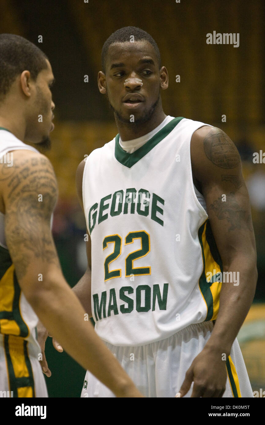 Gen 3, 2011 - Fairfax, Virginia, Stati Uniti d'America - George Mason avanti Mike Morrison (22) durante la partita contro contro la University of Delaware al centro Patriot Fairfax, Virginia. George Mason sconfitto Delaware 75-66. (Credito Immagine: © Charles Barner/Southcreek globale/ZUMAPRESS.com) Foto Stock