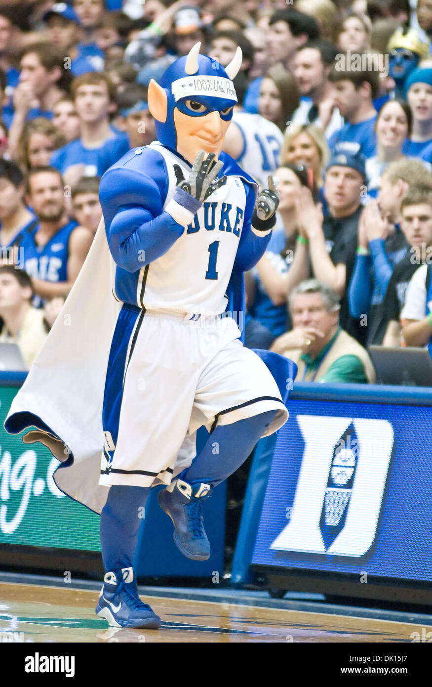 Gen 15, 2011 - Durham, North Carolina, Stati Uniti - il duca Blue Devil. Duke batte Virginia 76-60 a Cameron Indoor Stadium (credito Immagine: © Mark Abbott/Southcreek globale/ZUMAPRESS.com) Foto Stock