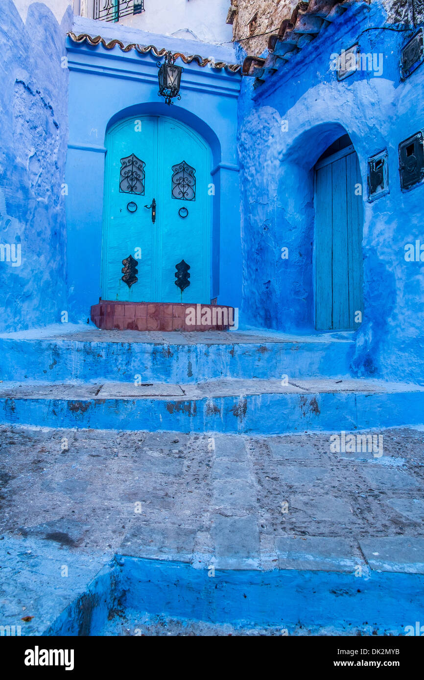 Il bel blu medina di Chefchaouen in Marocco Foto Stock