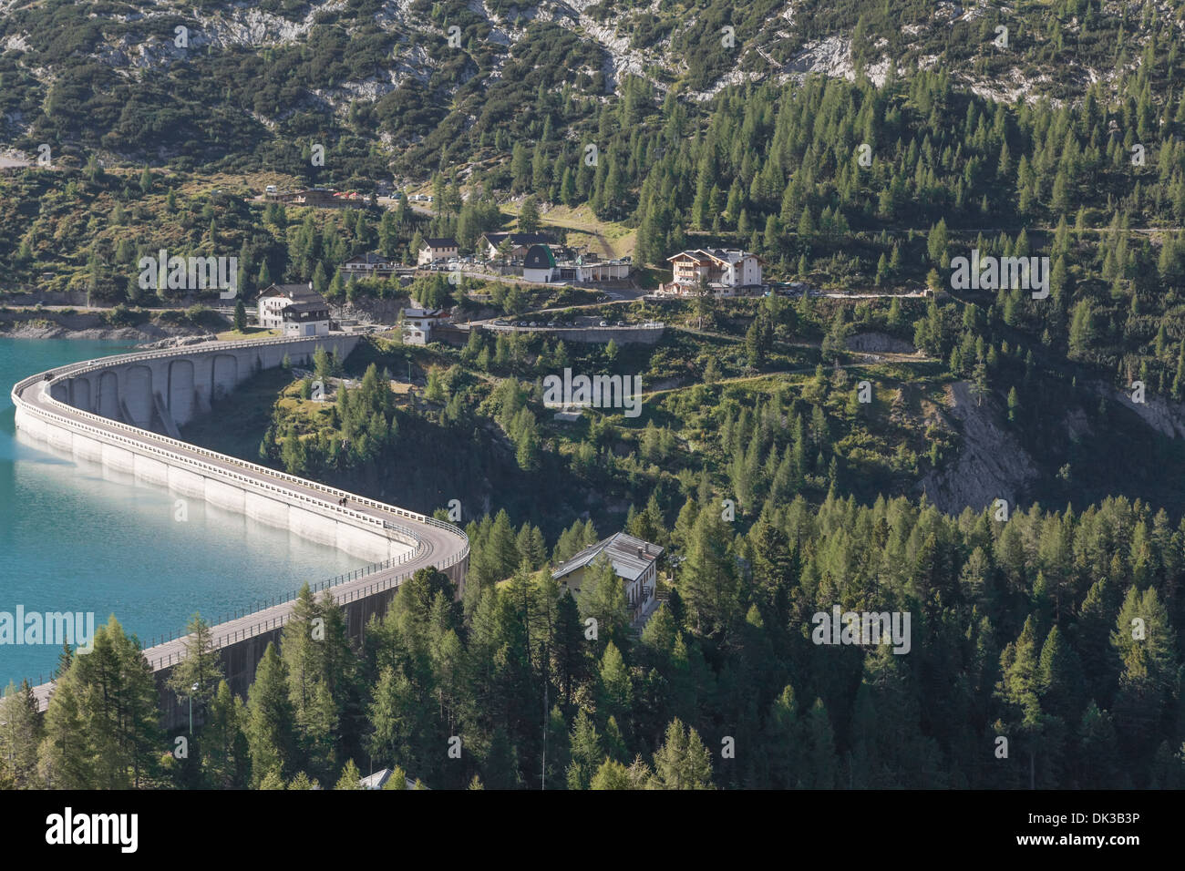 Diga lago di Fedaia, Marmolada, Dolomiti, Italia Foto Stock