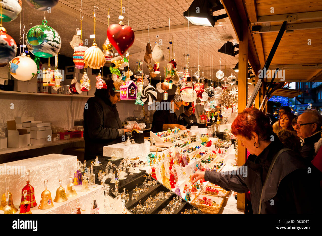 Birmingham mercatino di natale noto anche come Birmingham Frankfurt Christmas market Birmingham West Midlands England Regno Unito GB EU Europe Foto Stock