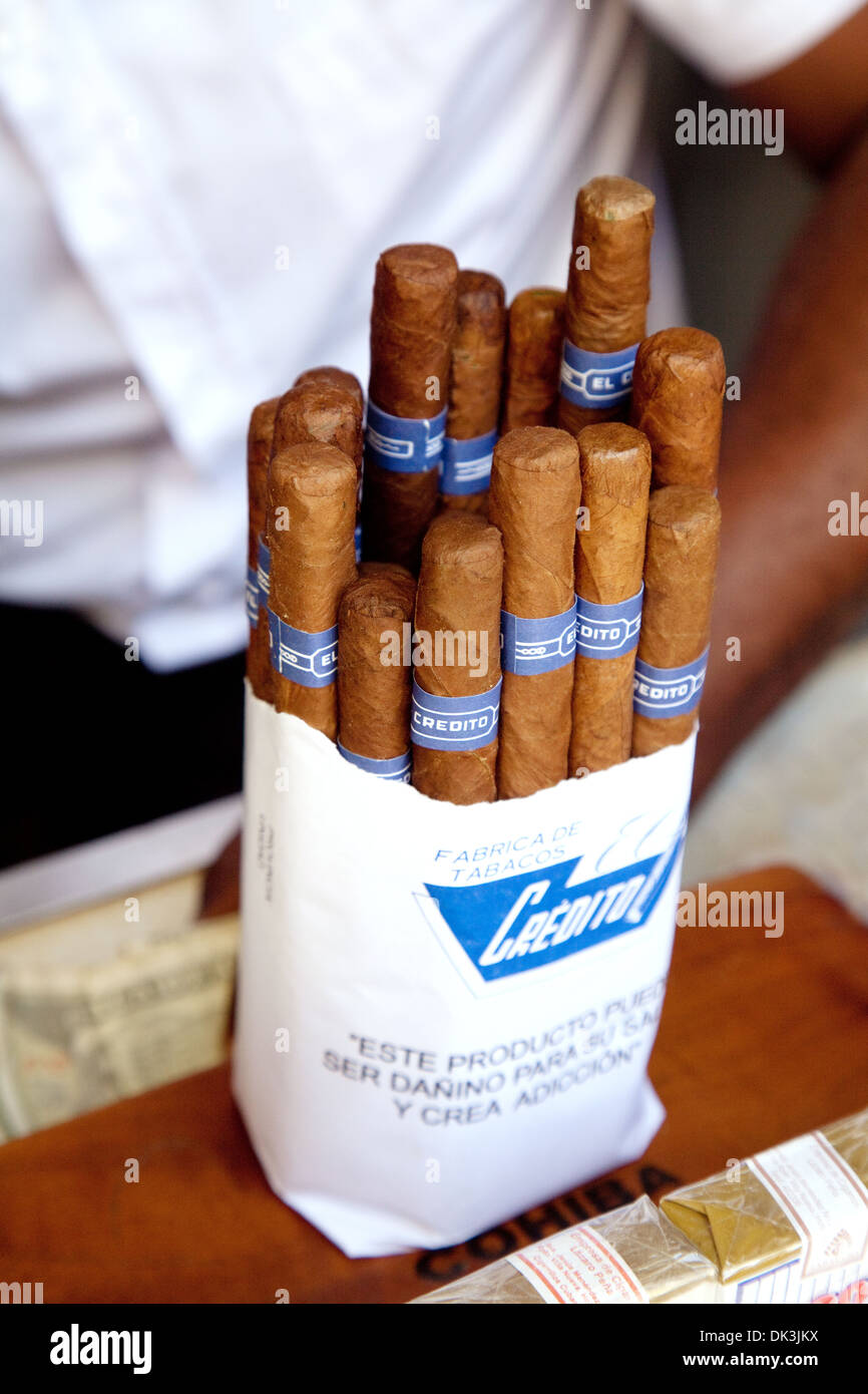 L'Avana, Cuba, sigari per vendita, Brasil St, Havana Cuba, dei Caraibi Foto Stock