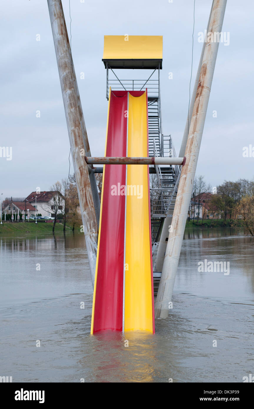 rajce favdolls fun Scivolata d'acqua immagini e fotografie stock ad alta risoluzione - Alamy