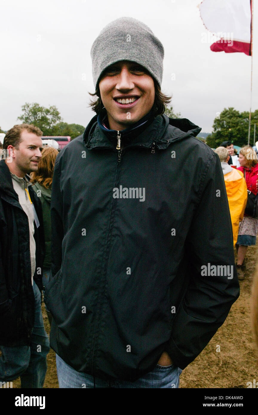 Vernon Kay backstage presso il festival di Glastonbury 2004 Foto Stock