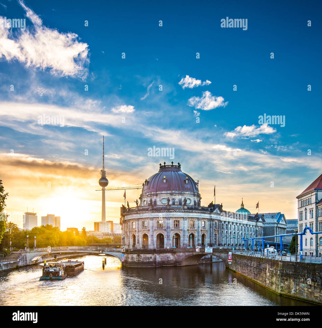 Berlino, Germania vista dell'Isola dei Musei e la torre della televisione. Foto Stock