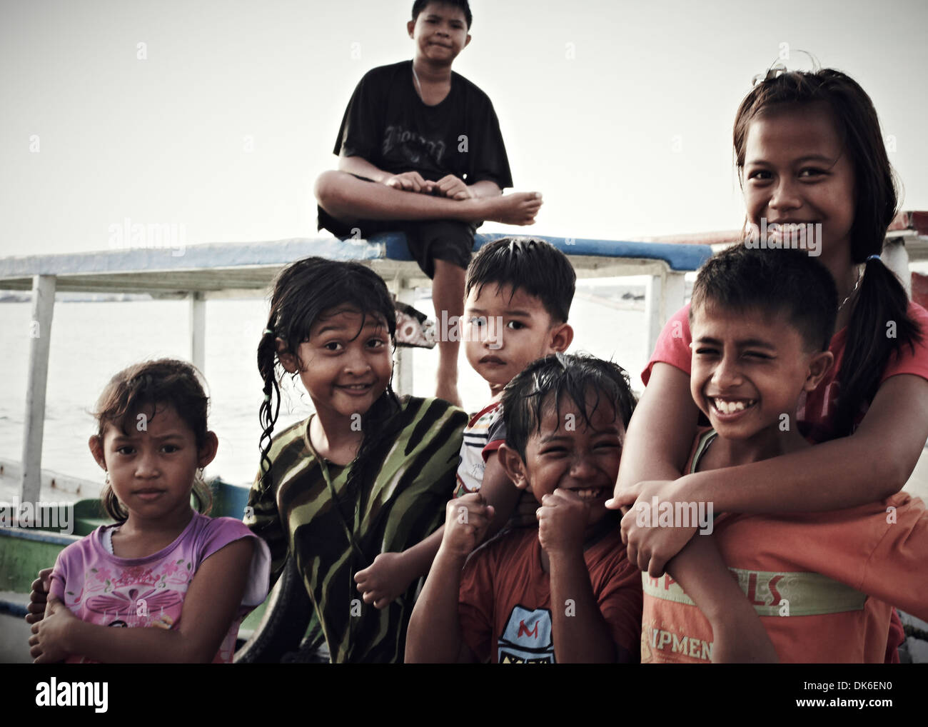 Barca Balinese bambini Foto Stock