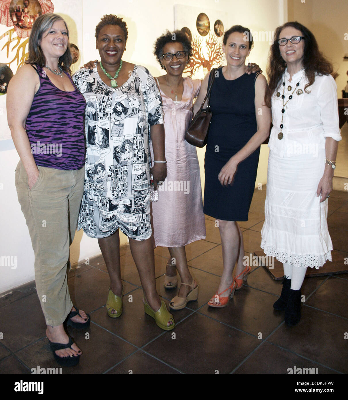 Shana Dambrot CCH Pounder Kamala Eichler Jennifer Doyle e Lezley Saar Merry Karnowsky Gallery presenta 'Madwoman nell' attico da Foto Stock