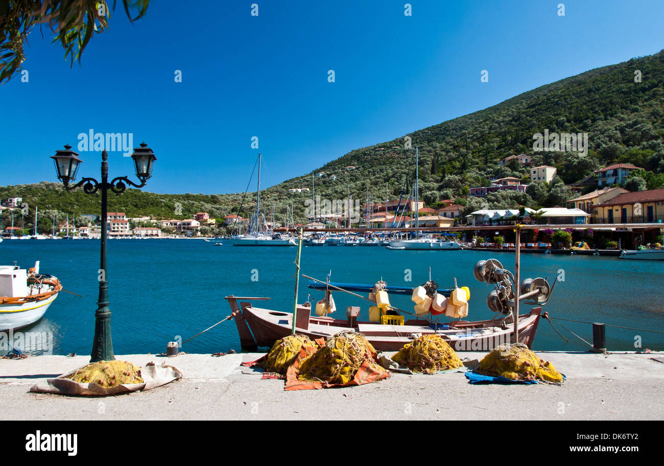 Una vista di Sivota sulla Grecia Ionica isola di Lefkada Foto Stock