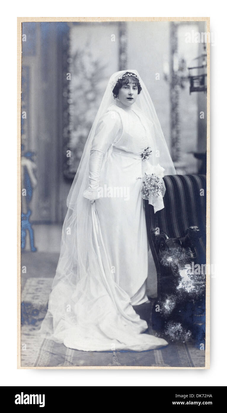 Antico Ritratto di una dama. Studio fotografico. Vintage. 1900. Abito da sposa Foto Stock
