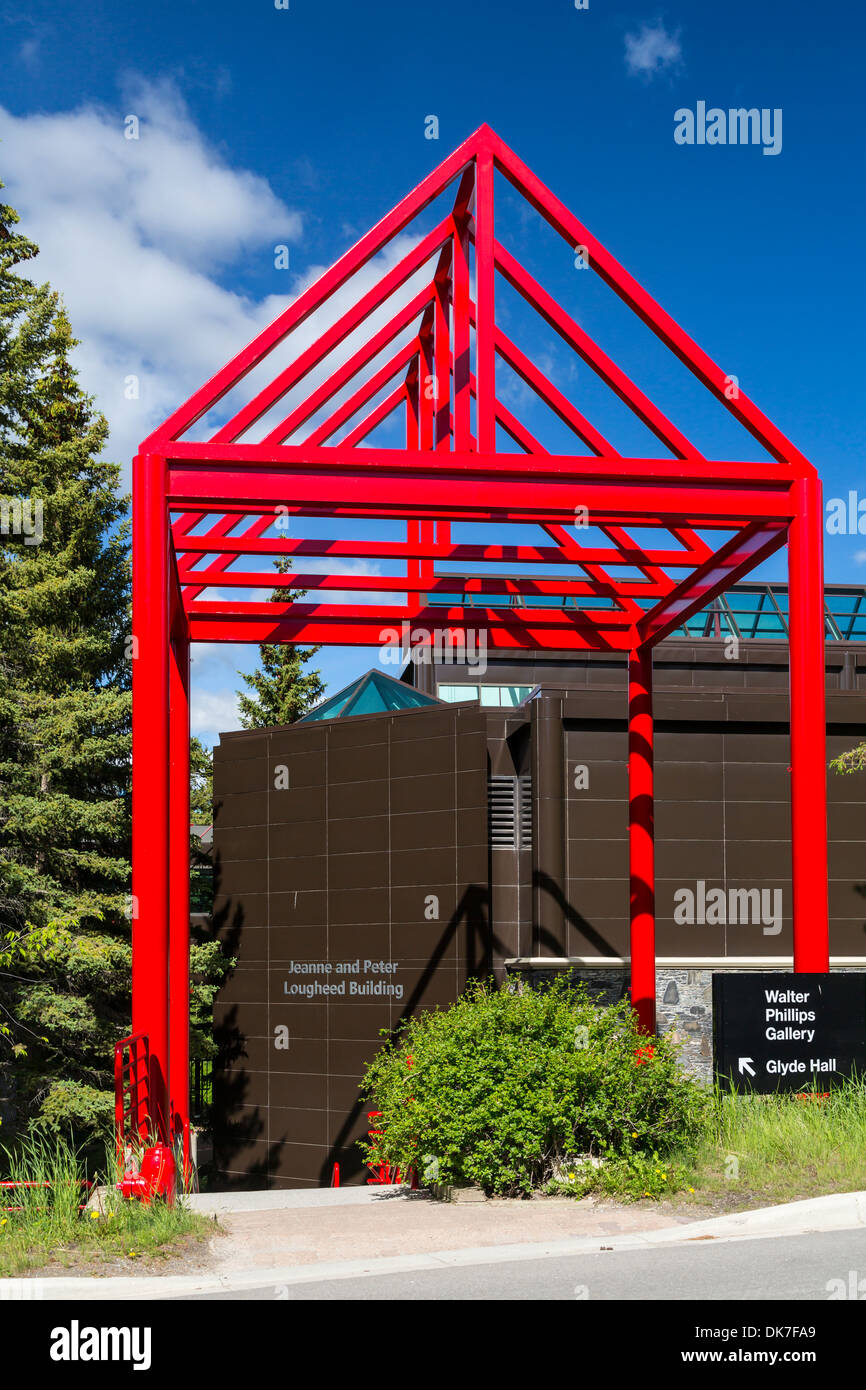 Il Peter Lougheed costruzione presso il Banff Center ispirando creatività Campus in Banff, il Parco Nazionale di Banff, Alberta, Canada. Foto Stock