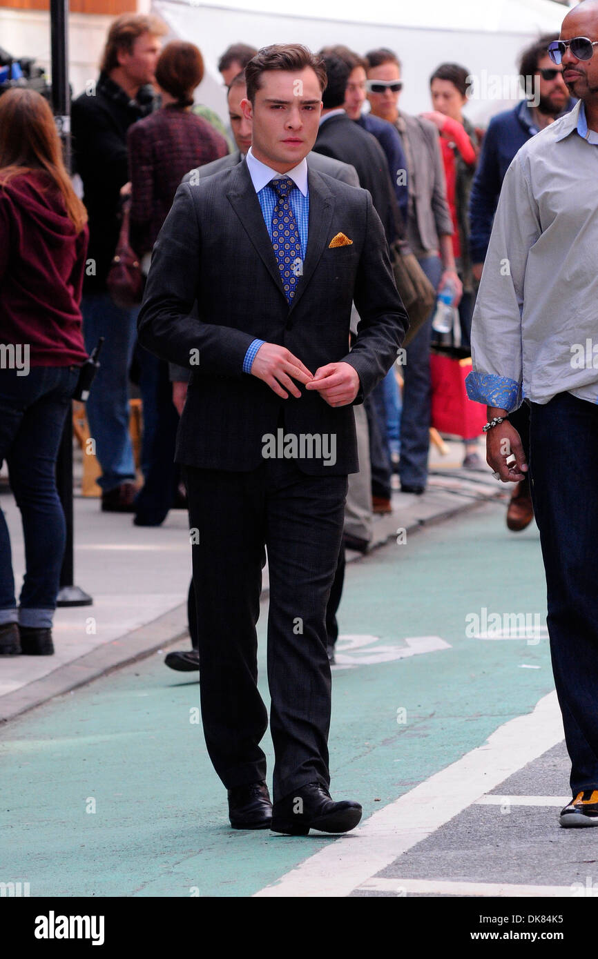 Ed Westwick Ed Westwick e Leighton Meester sul set di "Gossip Girl' in Manhattan New York City USA - 20.03.12 Foto Stock