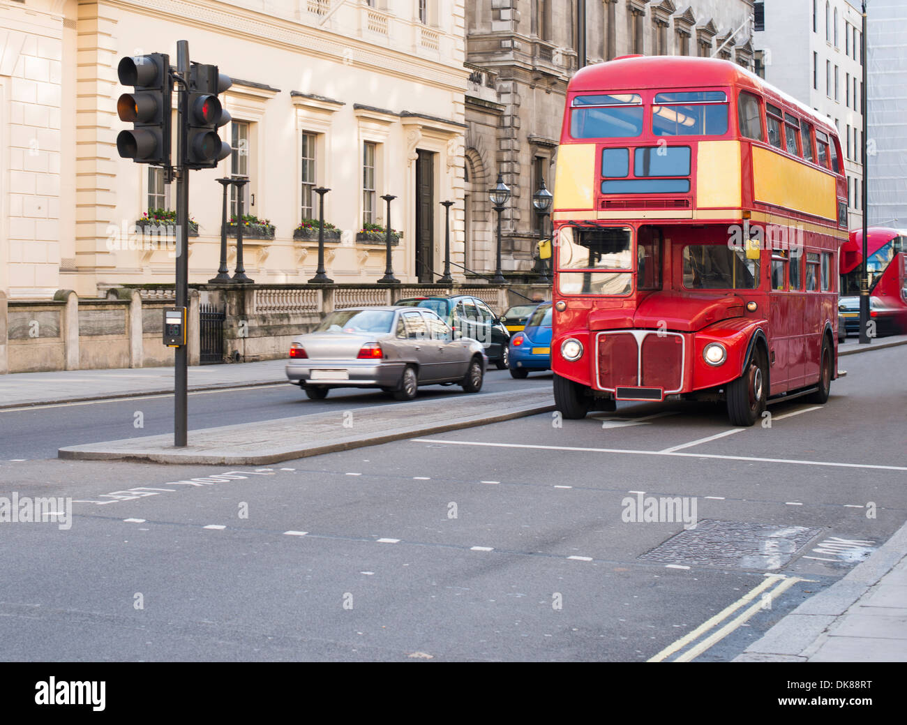 Red bus vintage a Londra. Londra City Tour Foto Stock