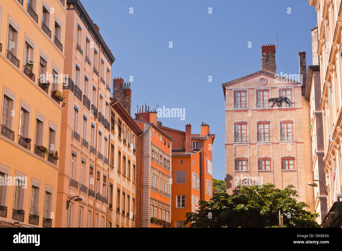Edificio dipinto di facciate in Vieux Lyon. Foto Stock