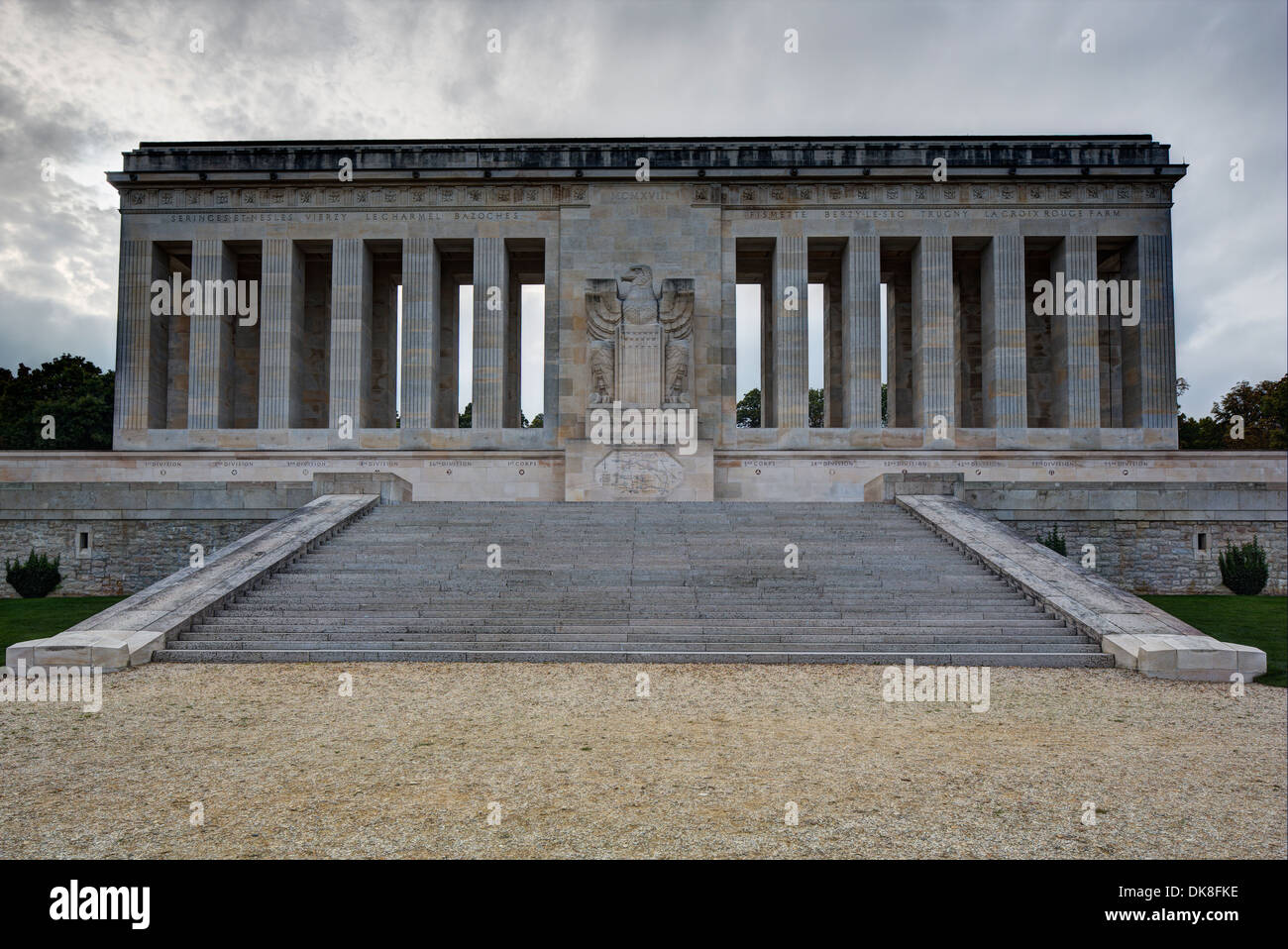 Vista frontale del monumento Foto Stock