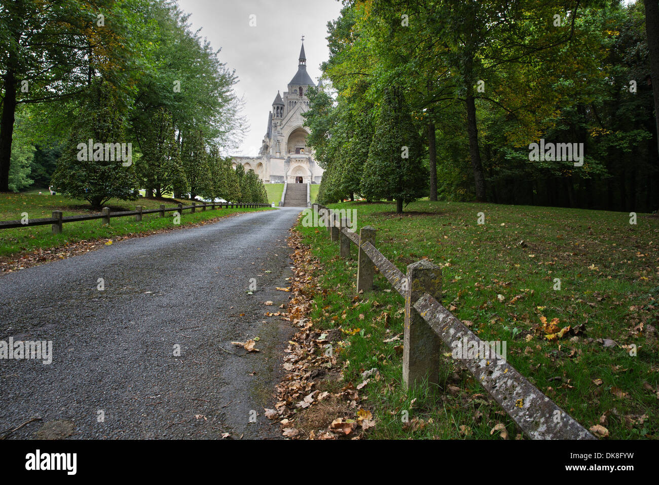 Monumento nazionale per le battaglie della Marne visto dal parco Foto Stock
