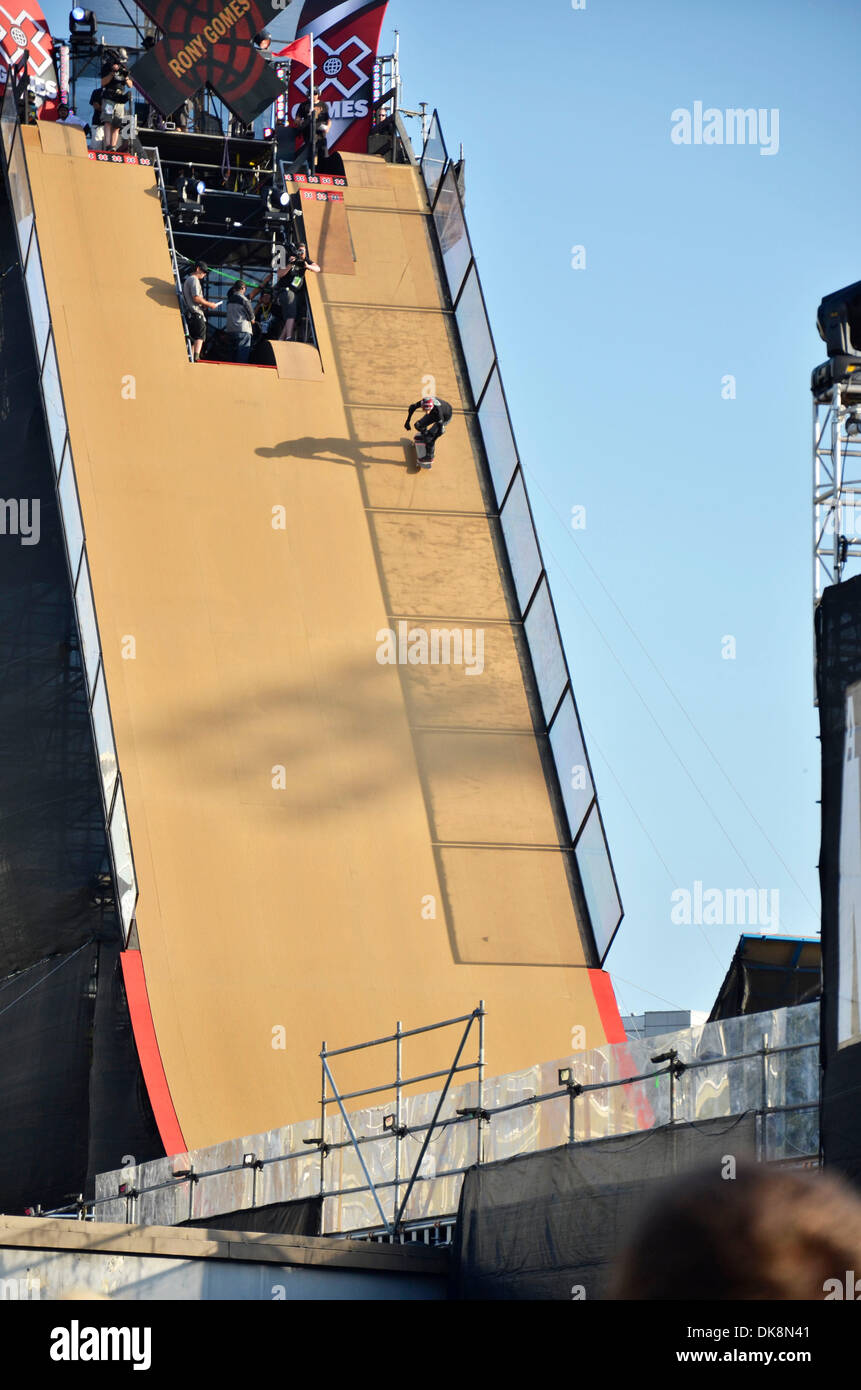 Luglio 28, 2011 - Los Angeles, California, Stati Uniti - Pro Skate in rampa al Summer X-Games 2011 (credito Immagine: © Scott A. Tugel/ZUMAPRESS.com) Foto Stock