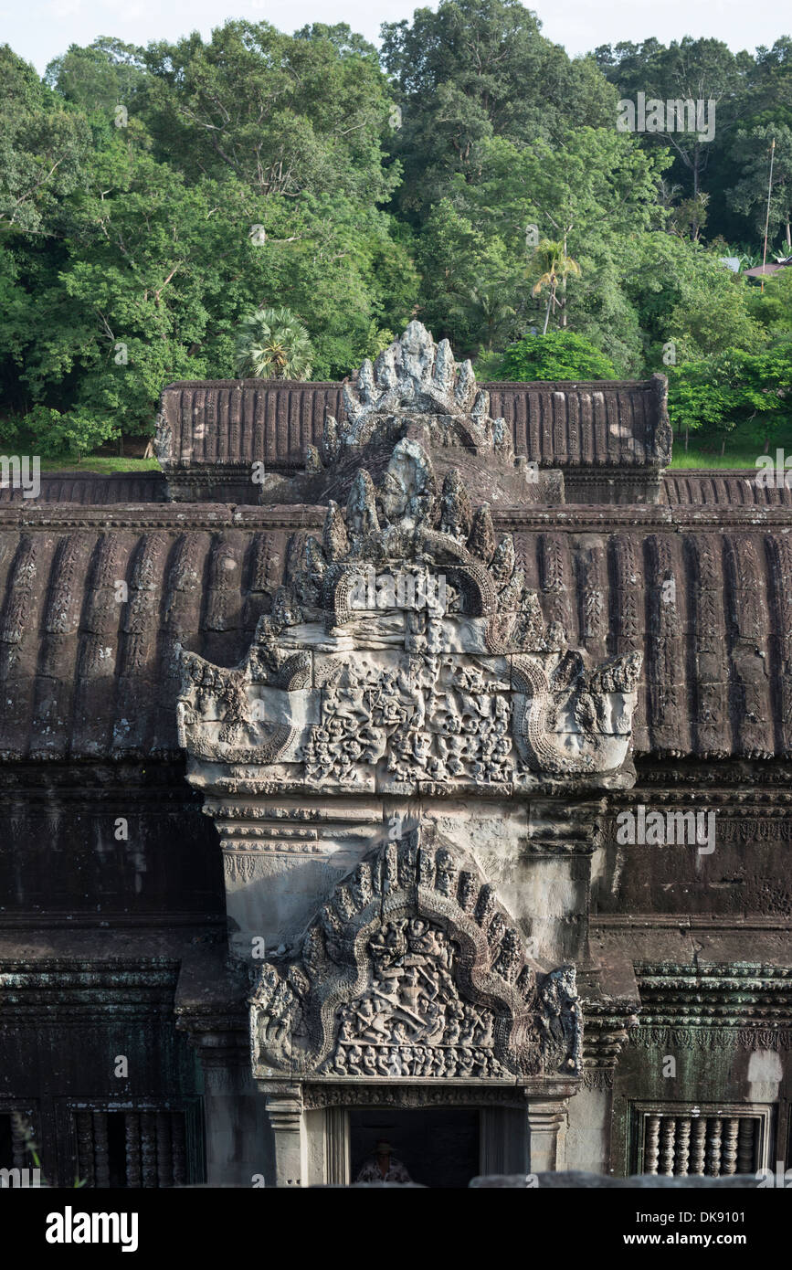 La decorazione del tetto di Angkor Wat gallery, Siem Reap, Cambogia Foto Stock