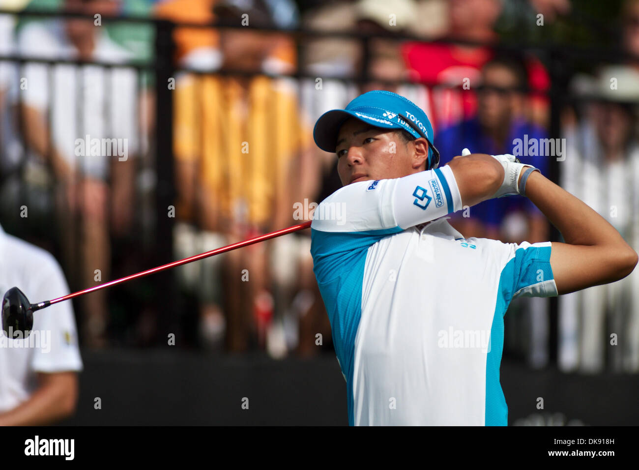 Agosto 5, 2011 - Akron, Ohio, Stati Uniti - Ryo Ishikawa tees off durante il secondo round della Bridgestone Invitational presso Firestone Country Club di Akron OH. (Credito Immagine: © Scott Stuart/Southcreek globale/ZUMAPRESS.com) Foto Stock