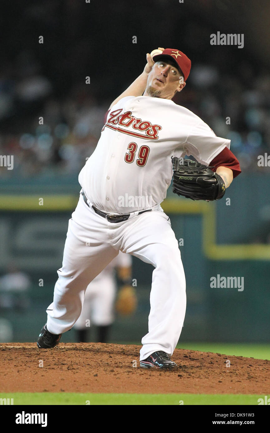 Il 6 agosto 2011 - Houston, Texas, Stati Uniti - Houston Astros lanciatore Brett Myers (39) riceve l'inizio contro i produttori di birra. Il Milwaukee Brewers battere Houston Astros 7-5 al Minute Maid Park a Houston, TX. (Credito Immagine: © Luis Leyva/Southcreek globale/ZUMAPRESS.com) Foto Stock