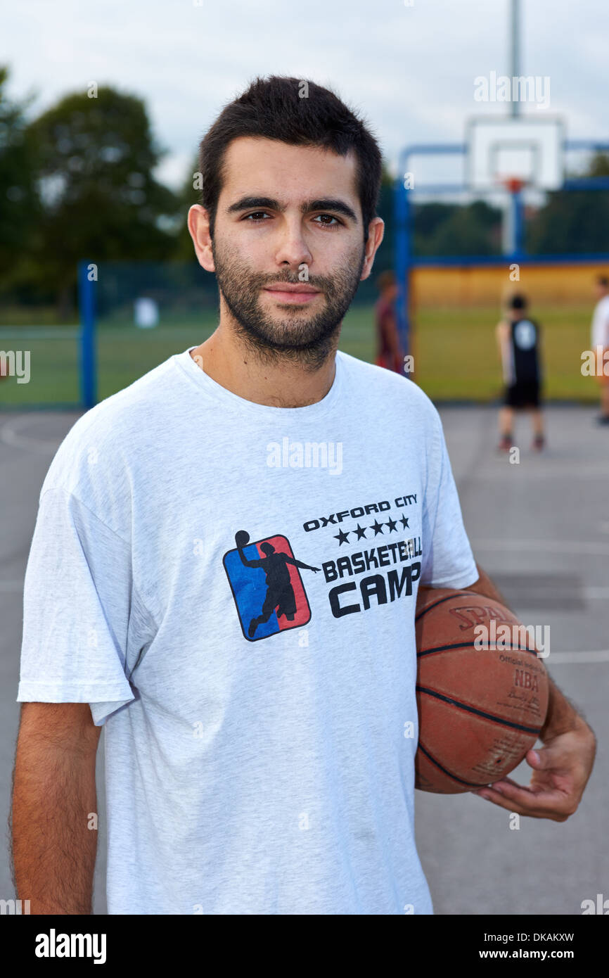 Oxford basket club coach Jose Hernandez Foto Stock
