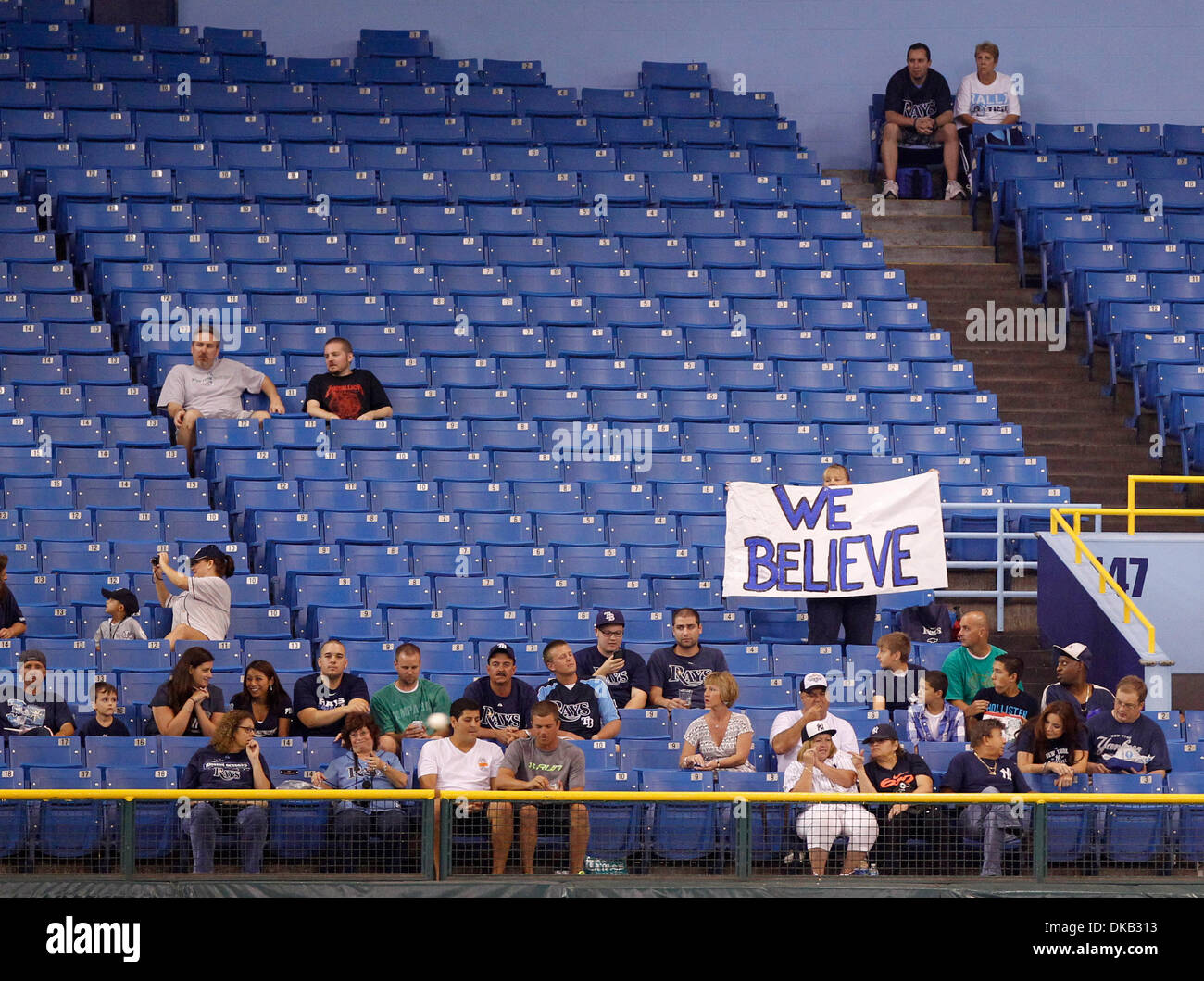 Sett. 26, 2011 - San Pietroburgo, Florida, Stati Uniti - Partecipazione non era fantastico durante i raggi partita contro i New York Yankees a Tropicana campo. (Credito Immagine: © James Borchuck/San Pietroburgo volte/ZUMAPRESS.com) Foto Stock