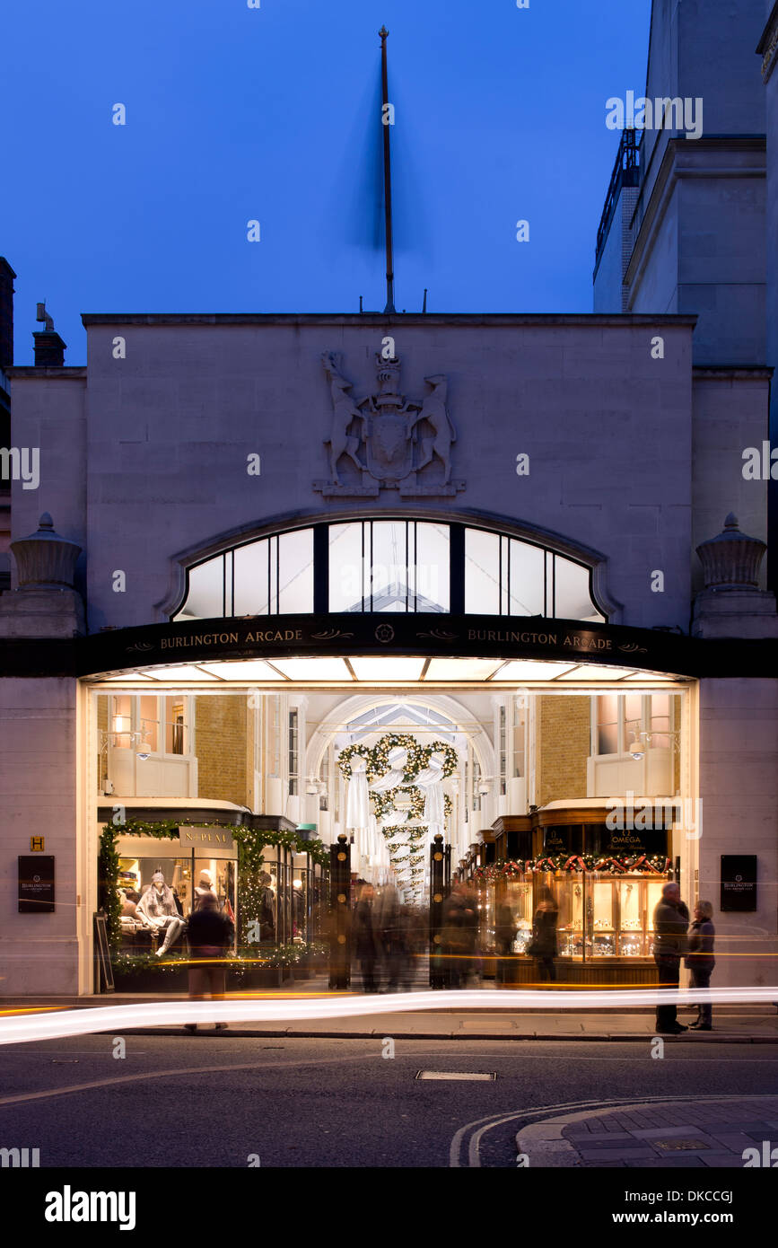 Le decorazioni di Natale la Burlington Arcade - Londra Foto Stock