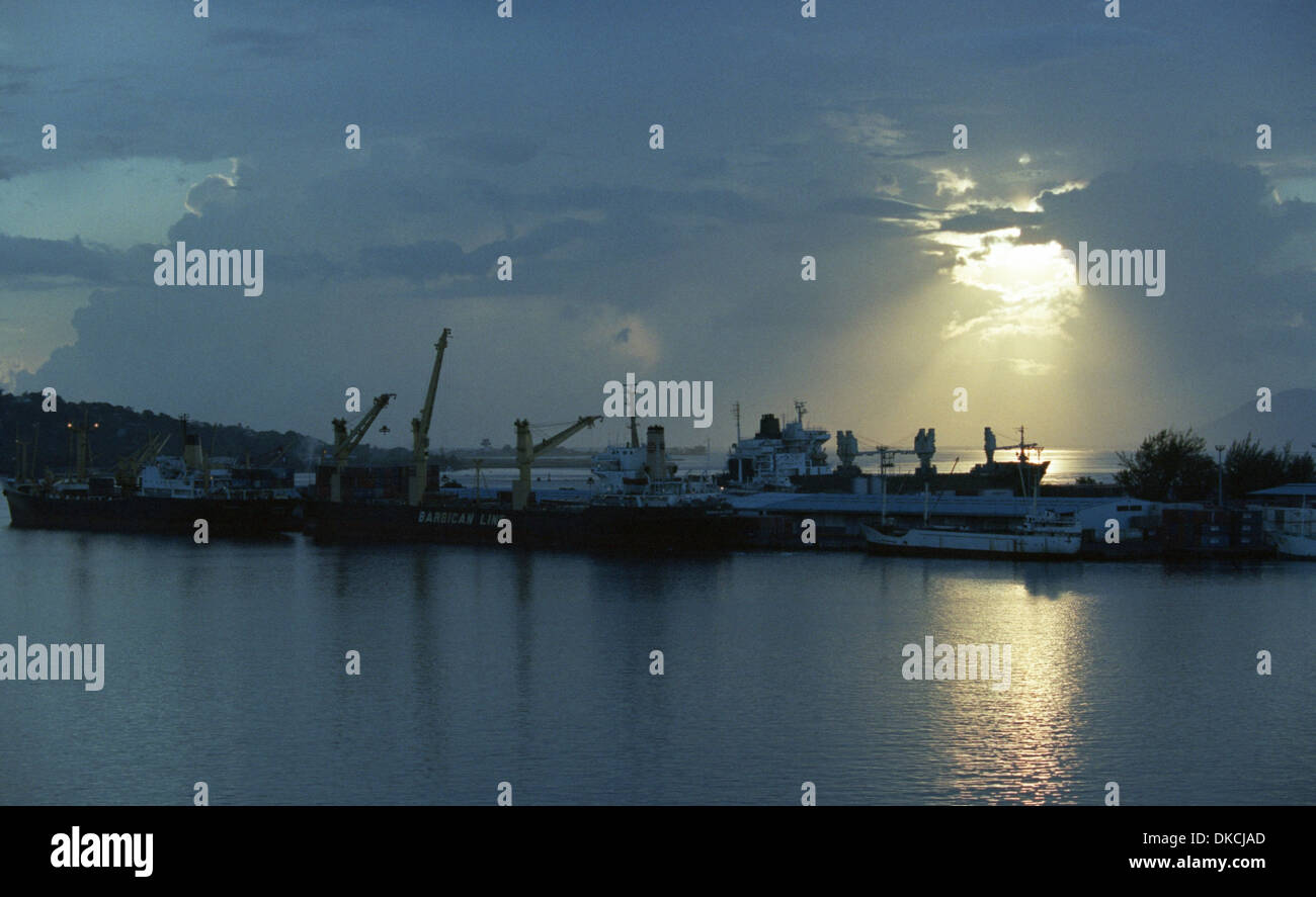 Papete Harbour al tramonto. Foto Stock