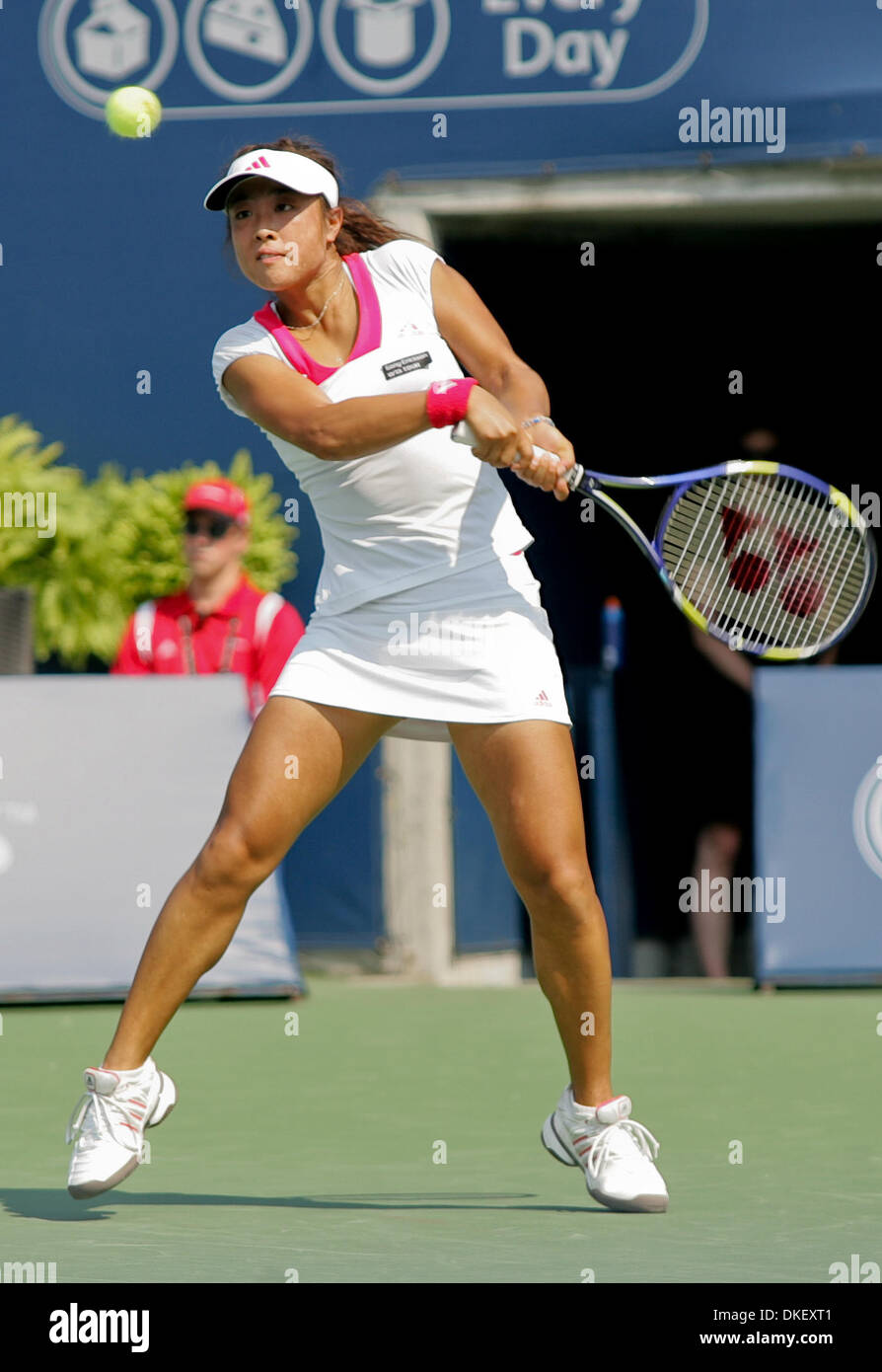 15 Agosto 2009: Ayumi MORITA del Giappone il giorno di apertura presso le donne del Rogers tennis Cup ha suonato presso il centro Rexall, York University di Toronto, ON. (Credito Immagine: © Southcreek globale/ZUMApress.com) Foto Stock