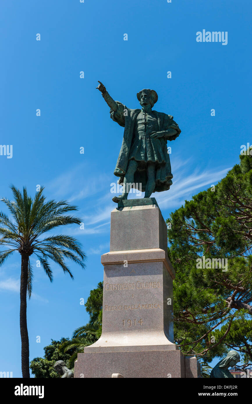 Christopher Columbus monumento nel porto di Rapallo, Riviera Ligure, Liguria, Italia Foto Stock