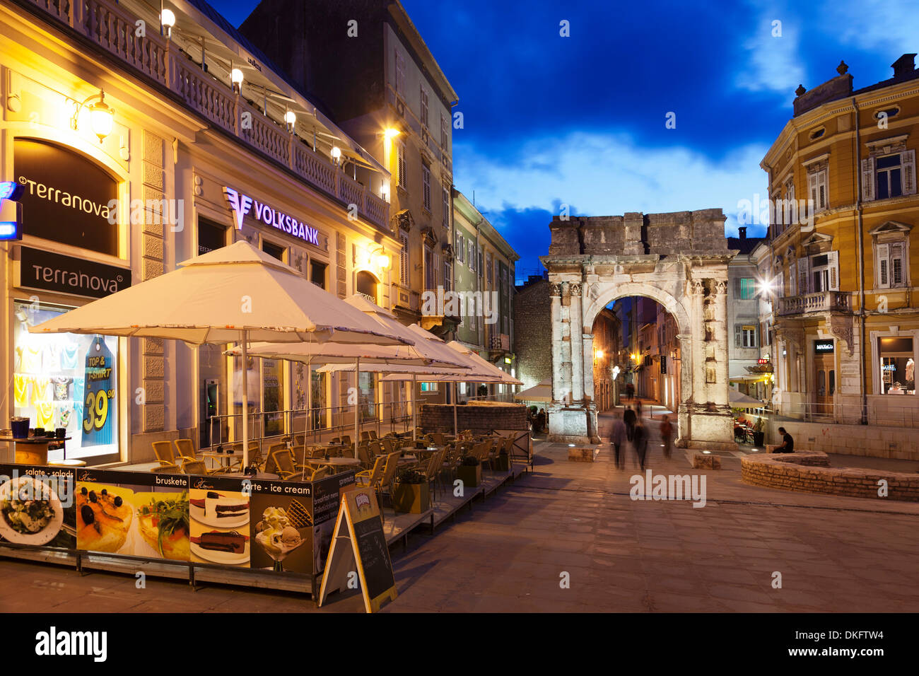 Arco Trionfale di Sergil nella Città Vecchia, Pola, Istria, Croazia, Europa Foto Stock