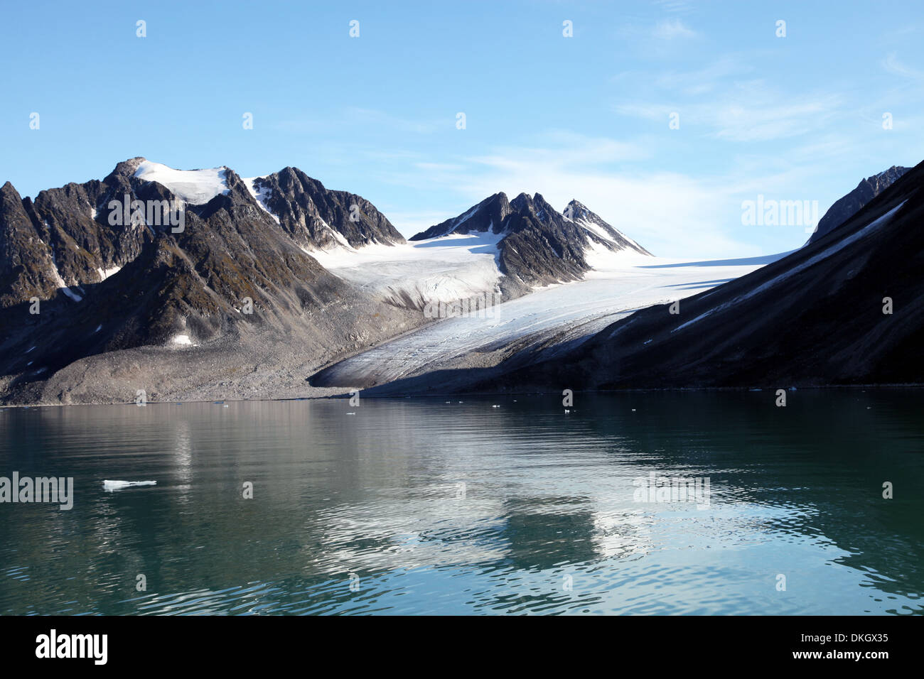 Ghiacciaio, Magdalenefjord, Svalbard. NB la mancanza di ghiaccio di moto. Foto Stock