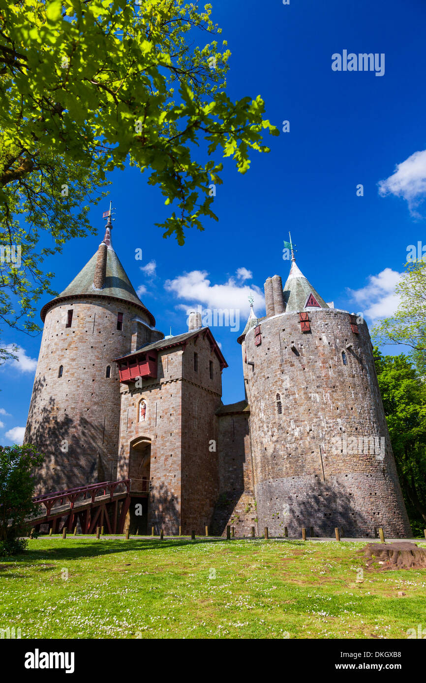 Castell Coch (Castello Coch) (Il Castello Rosso), Tongwynlais, Cardiff, Galles, Regno Unito, Europa Foto Stock