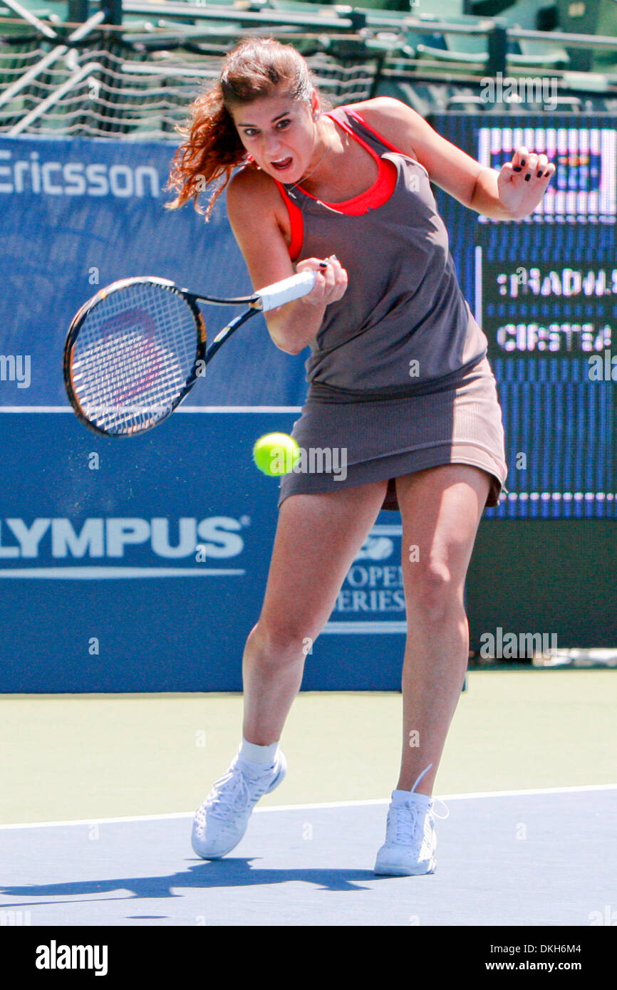 27 luglio 2009 - Stanford, in California, Stati Uniti d'America - 27 Luglio 2009: Agnieszka RADWANSKA (POL) contro Sorana Cirstea ROU), non mostrato nel primo round play durante la banca del West Classic, Sony Ericsson WTA Tour, donne torneo di tennis presso la famiglia Taube Tennis Stadium di Stanford in California (Credito Immagine: © Konsta Goumenidis/Southcreek globale/ZUMApress.com) Foto Stock