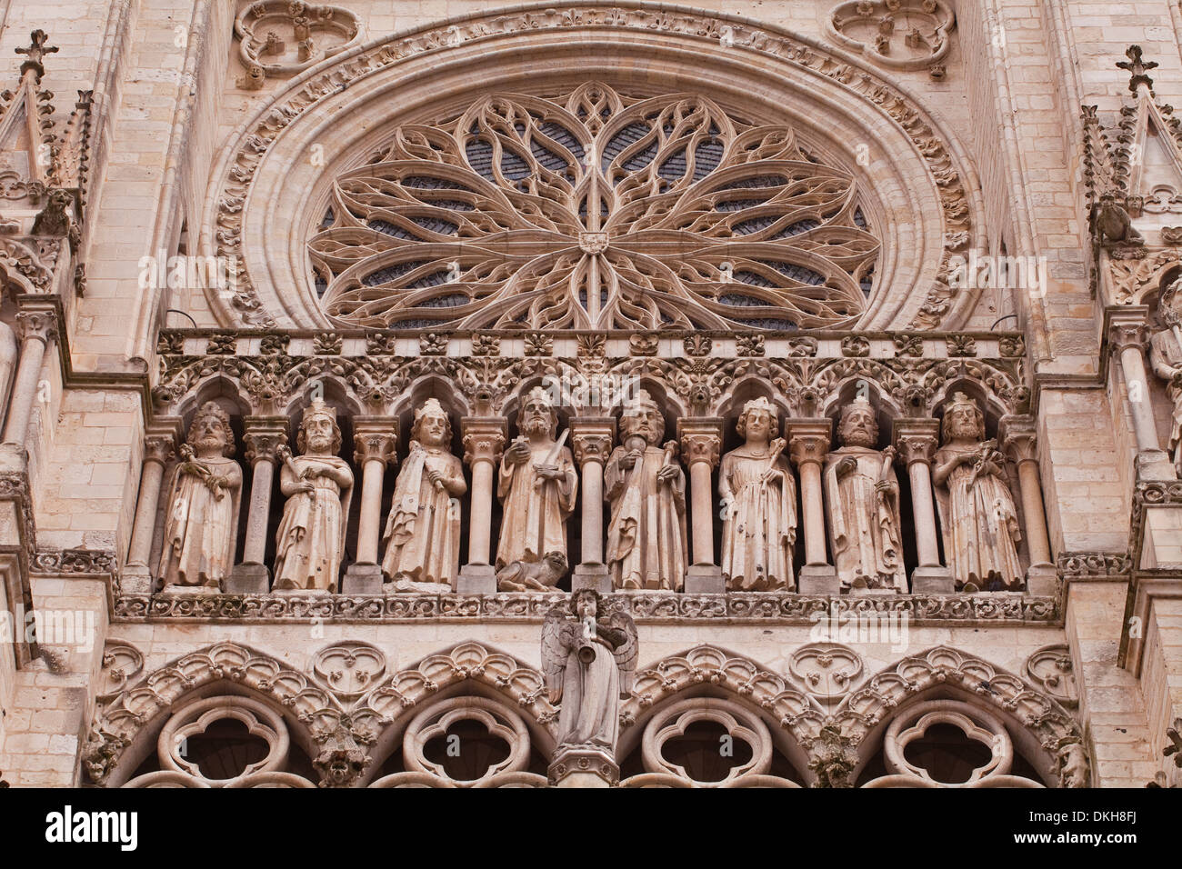 Statue del timpano di Notre Dame d'Cattedrale di Amiens, Sito Patrimonio Mondiale dell'UNESCO, Amiens, Somme Picardia, Francia, Europa Foto Stock
