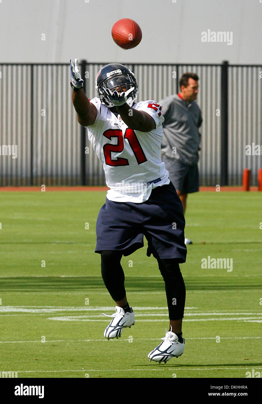 Giugno 15, 2009 - Houston, Texas, Stati Uniti - 15 Giugno 2009: Texans running back Ryan Fossati funziona con la Houston Texans durante il team di mini camp tenuto presso il Methodist Training Facility. (Credito Immagine: © Southcreek globale/ZUMApress.com) Foto Stock
