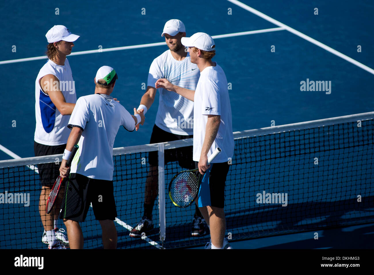 Il 7 agosto 2009 - Washington D.C, U.S - 07 agosto 2009: Chris Guccione (AUS) & Lleyton Hewitt (AUS) contro Travis Parrott( USA) & Filip Polasek (SVK) durante una quarta partita il giorno 5 del Legg Mason Tennis Classic a William H.G. Fitzgerald Tennis Center in Rock Creek Park, Washington D.C. Parrott & Polasek sconfitto Guccione & Hewitt 6-2,6-2 (credito Immagine: © Southcreek globale/Z Foto Stock