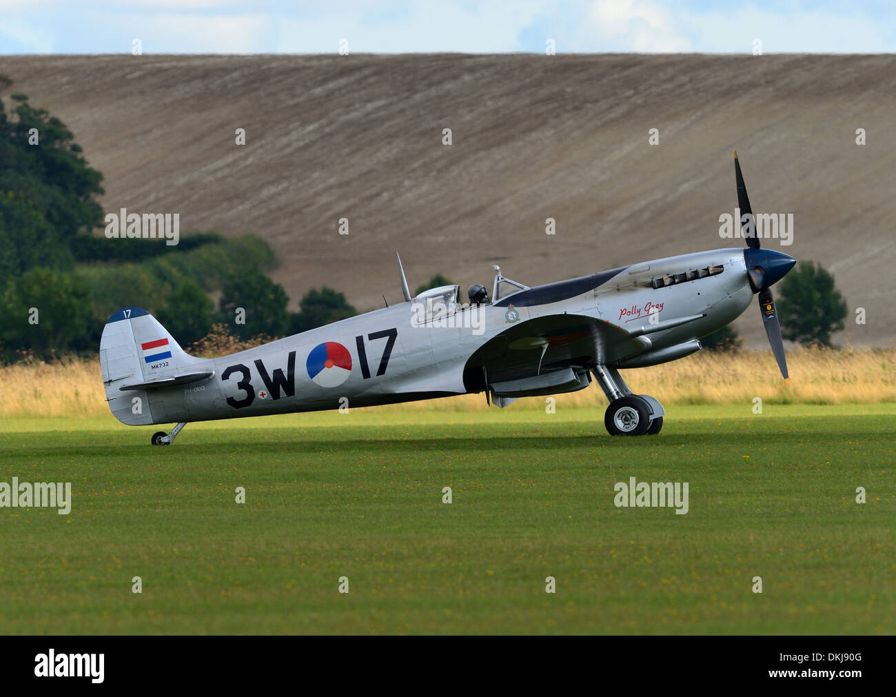 Durante la Seconda guerra mondiale il Supermarine Spitfire Mk IX nei colori dell'aviazione reale dei Paesi Bassi volando a Duxford Air show UK.Settembre 2013 Foto Stock