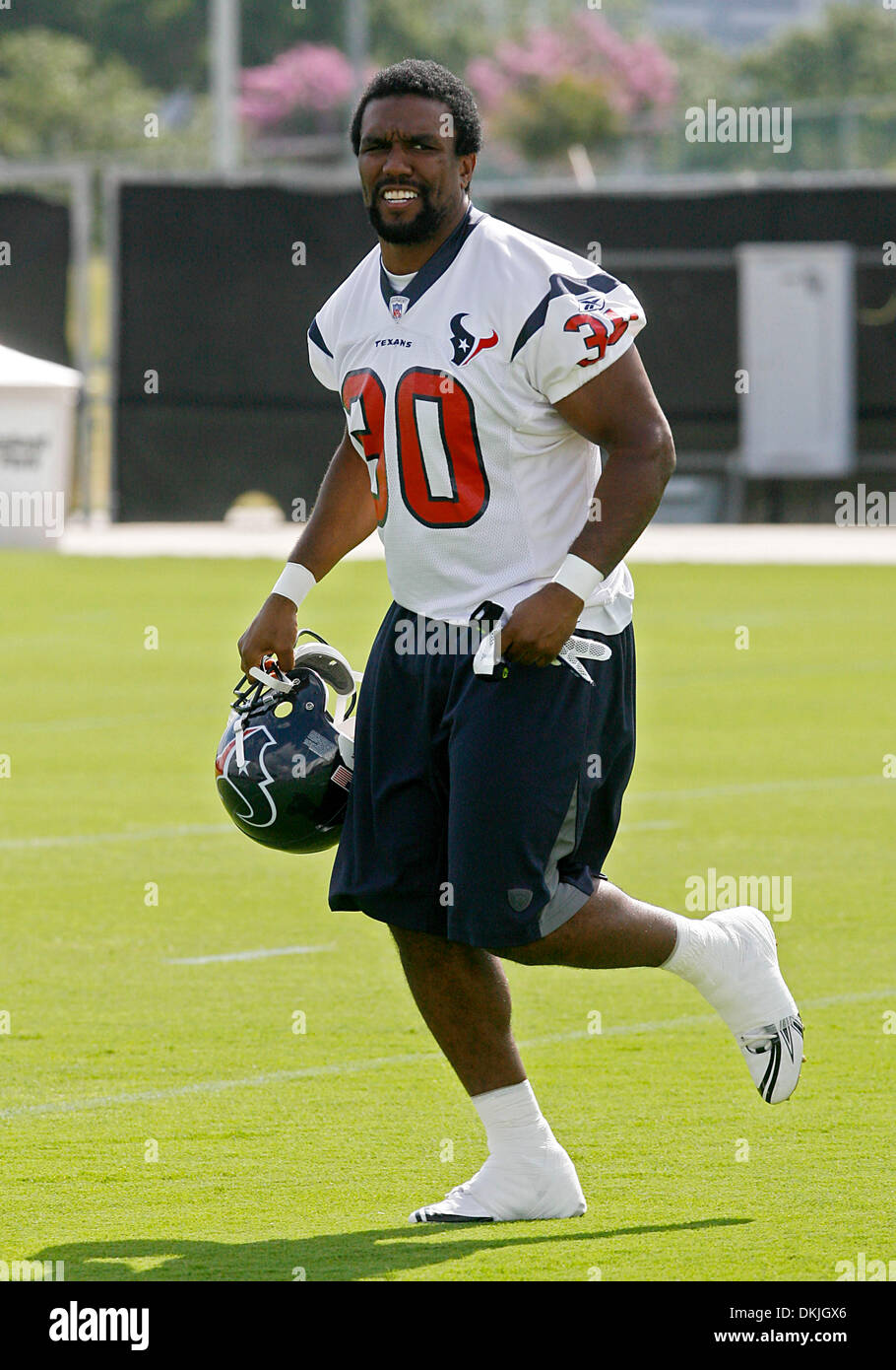 Giugno 15, 2009 - Houston, Texas, Stati Uniti - 15 Giugno 2009: Texans running back Clifton Dawson funziona con la Houston Texans durante il team di mini camp tenuto presso il Methodist Training Facility. (Credito Immagine: © Southcreek globale/ZUMApress.com) Foto Stock