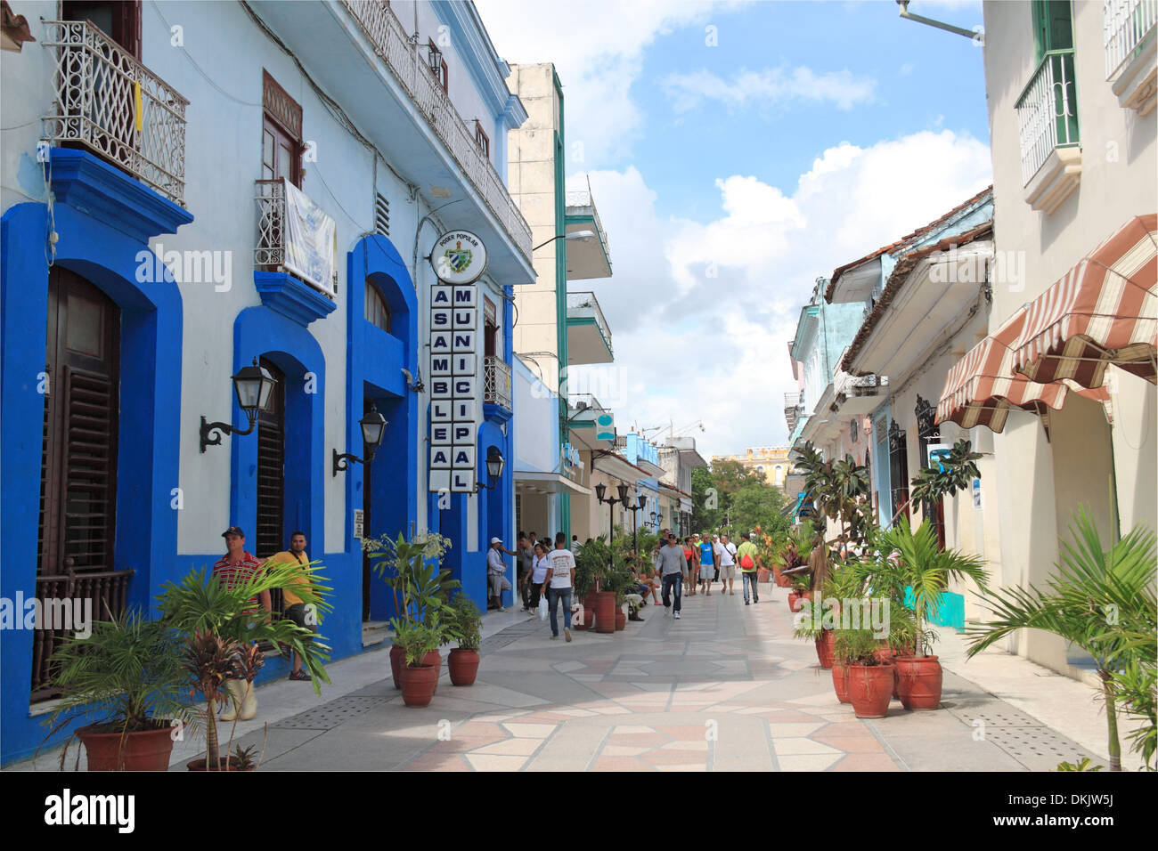 Calle Indepedencia Sur, Sancti Spiritus, Sancti Spiritus provincia, Cuba, il Mare dei Caraibi e America centrale Foto Stock