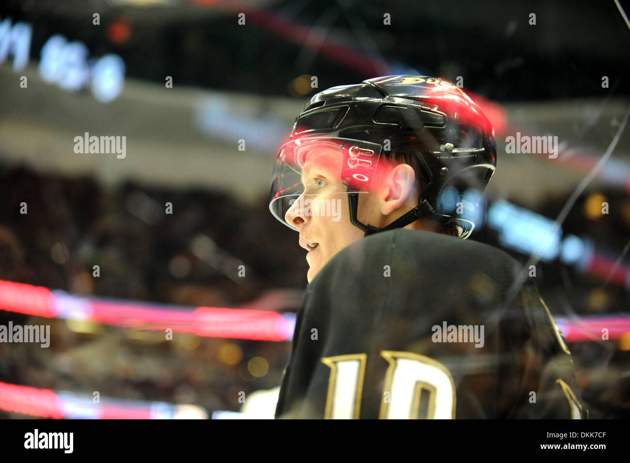 25 nov 2009 - Anaheim, California, Stati Uniti d'America - NHL Hockey - Corey Perry - Anaheim Ducks battere il Carolina uragano 3-2 all'Honda Center Anaheim, California. (Credito Immagine: © Scott Mitchell/ZUMA Press) Foto Stock